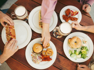 Nenechte si ujít Pivovarský brunch! Zažijte nezapomenutelnou grilovačku v krásném prostředí pivovaru