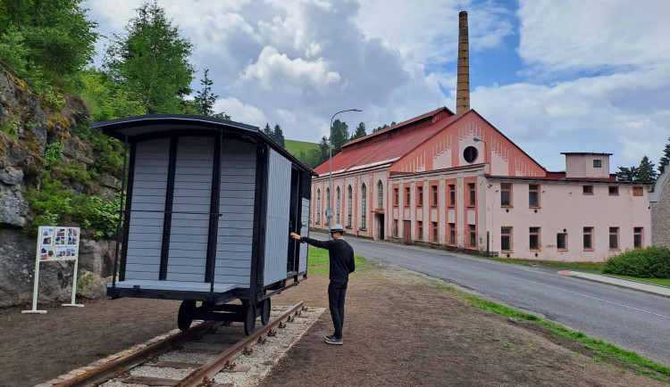 V Janově nad Nisou dokončili rekonstrukci tramvajového překladiště