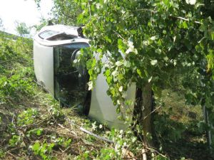 Policisté hledají svědky tragické nehody na D5, při níž zahynul jeden muž a další čtyři se pokusili o útěk