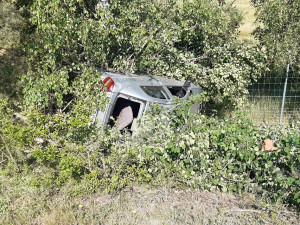 Policisté hledají svědky tragické nehody na D5, při níž zahynul jeden muž a další čtyři se pokusili o útěk