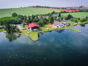 Dopouštění populárního Boleváku z řeky Berounky se dočasně zastavilo. Kvalitu vody má velmi dobrou