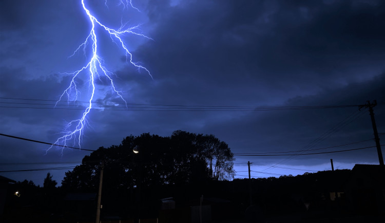 Čtvrteční večerní bouře v Seči u Blovic