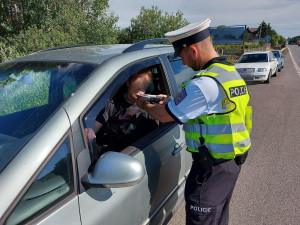 Policisté si došlápli na motoristy při první prázdninové dopravní akci. Přes 300 přestupků odhalili v Plzeňském kraji