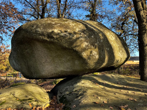 Kadovský viklan před akcí vandalů