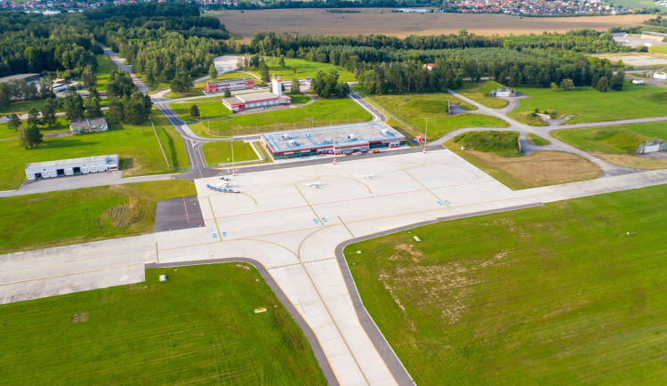 První turisté mají z jihu Čech odletět na Rhodos za dva týdny. Čedok je bude kontaktovat