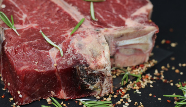 size4-meat-3139640_1280