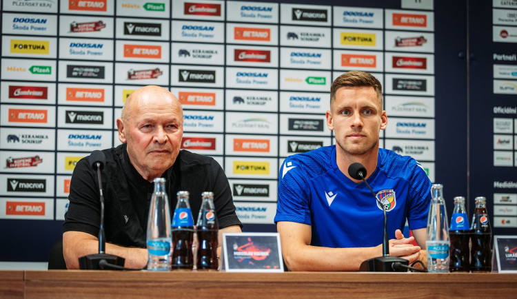 S Dritou to bude podobný zápas jako v Teplicích, musíme se zlepšit a přijmout roli favorita, říká trenér Koubek