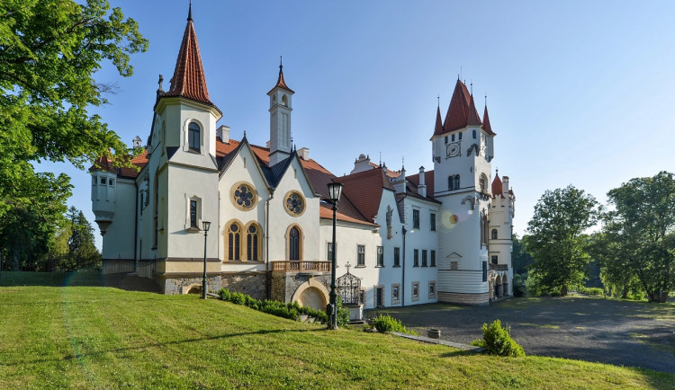 Romantický zámek Žinkovy je na prodej za 200 milionů korun. V minulosti jej vlastnil rod Lobkowitzů nebo rodina Škodů