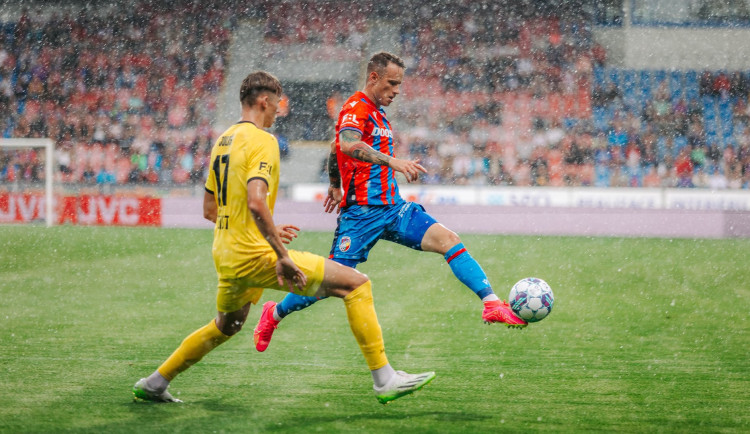 Plzeň jen remizovala s Hradcem 1:1, první výhru v sezoně ztratila v nastavení