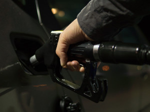 Nafta zdražila v Plzeňském kraji za poslední týden o dvě koruny, benzin o korunu. Nejlevnější je na severním Plzeňsku