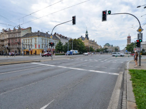 Na rušné křižovatce v centru Plzně začne týden trvající oprava semaforů, provoz bude regulovat policie