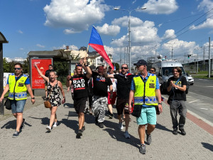 Plzní prošel protiukrajinský pochod. Heslo Čechy Čechům, provolávalo asi sto účastníků a Ukrajince posílali domů