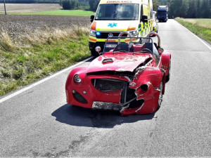 Takto dopadl po střetu kabriolet Kaipan