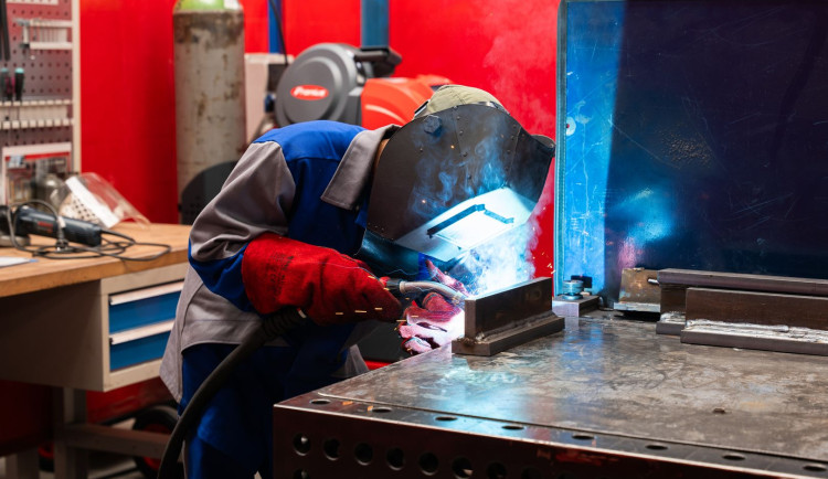 Plzeňský závod Škody Group posílí 300 mladých Indonésanů, pracovní síla v regionu chybí