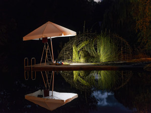 Tajemná hlava plující po hladině zatopeného slavného lomu už má i své jméno. Představujeme vám Snílka