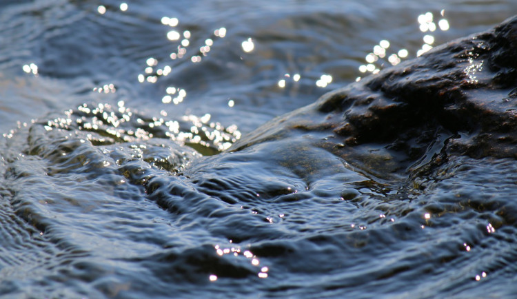 Třeboň musí opravit břeh Mlýnské stoky. Akce vyjde na stovky tisíc