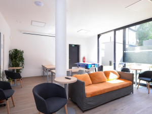 Centrum služeb pro bezdomovce za 120 milionů už pomáhá potřebným, podle odhadů žije v Plzni 400 lidí bez domova