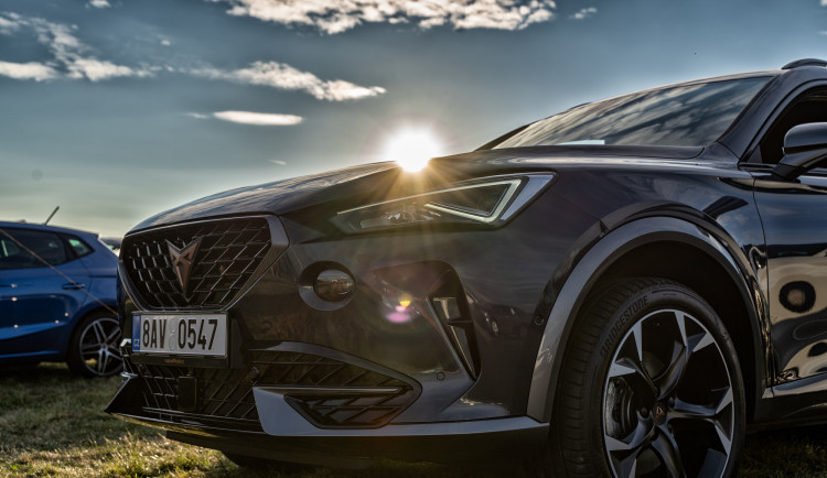 AUTOSHOW ve Staňkově přinese nejnovější modely i koncert Divokýho Billa