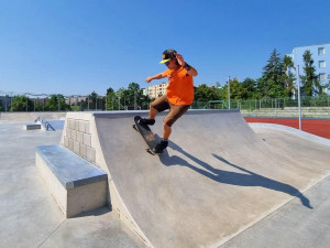 Na sídlišti vyrostl první skatepark, nahradil nevyužívaná volejbalová hřiště