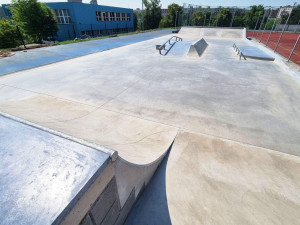 Na sídlišti vyrostl první skatepark, nahradil nevyužívaná volejbalová hřiště