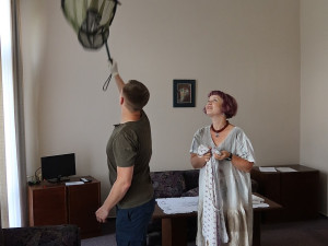 Netopýři obsadili pokoj v jejich oblíbeném hotelu. Pohodlí si tam užívalo 256 živých jedinců, které bylo třeba odchytit