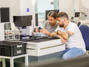 MD Elektronik, světový lídr pro přenos dat v autech. Společnost se specializuje na automatizaci a inovace