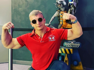 Influencer a zápasník z organizace Clash of the Stars si říká Patrik Žralok