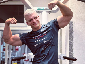 Influencer a zápasník z organizace Clash of the Stars si říká Patrik Žralok