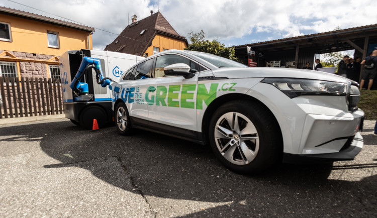 V Jablonci začalo fungovat první vodíkové hospodářství v Česku