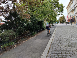 Tento cyklista kolem jen prosvištěl.