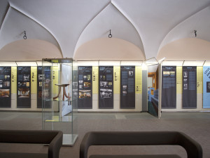 Příběh geniálního architekta Adolfa Loose a jeho plzeňskou tvorbu představuje výstava, která obletěla svět