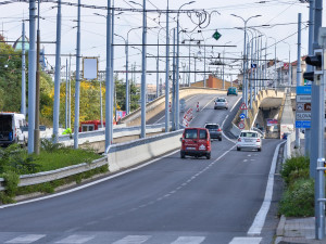 Končí ostře sledovaná oprava mostu Milénia. Doprava se na kapacitně nejvytíženější most vrátí 6. října