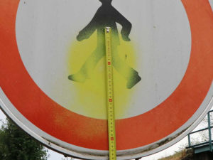 Policisté dopadli čtyři mladé sprejery. Svými výtvory způsobili škodu za 170 000 korun a přijde je to hodně draho