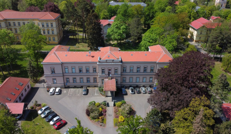 Z psychiatrické nemocnice utekl pacient, který má soudem nařízenou ústavní léčbu