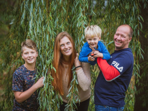 Po návratu z lyžování si mladá žena myslela, že má namoženou ruku. Z bolesti se vyklubala rakovina prsu