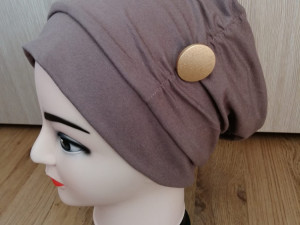 Alopecie ji připravila i vlasy, hendikepu čelí s šitím v ruce