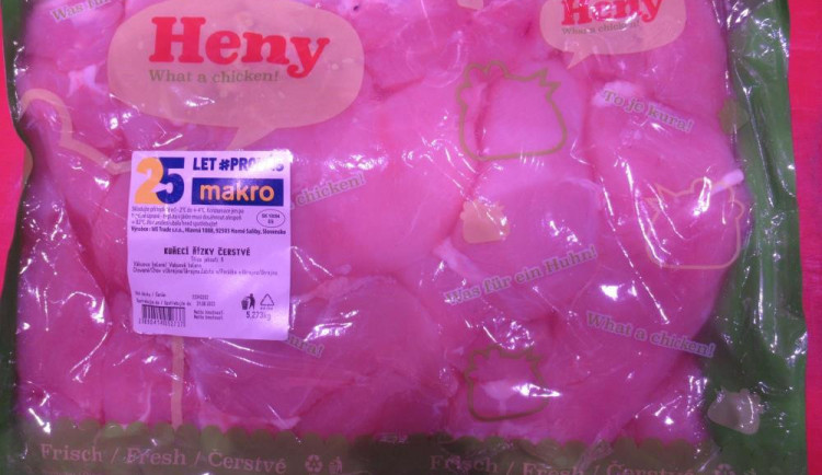 Další kuřecí maso ze zahraničí obsahovalo salmonelu. Nebezpečné může být, i pokud ho mají lidé v mrazáku