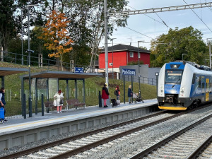 Cestujícím začala sloužit nová železniční zastávka Plzeň - Slovany. U konce je modernizace železničního uzlu za 2,2 miliardy