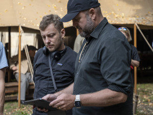 Natáčení temné minisérie o Králi Šumavy pokračuje, filmaři pracují na dvou řadách najednou