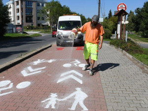 Pomalí po stezce, rychlí po silnici, první duální řešení v Plzni dává cyklistům na výběr