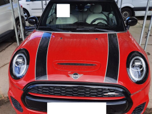 VIDEO: Skupina podvodníků obrala stát o 1,2 miliardy při kšeftech se zbožím z Číny