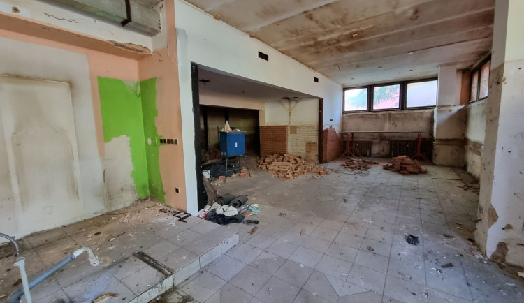 Bývalá pivnice Severka na lochotínském sídlišti se promění v novou služebnu městské policie