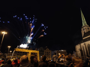 Tichý ohňostroj mohli Plzeňané vidět letos 28. října