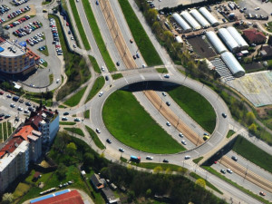 Oprava mostů na Rondelu je u konce. Město se ale musí rozhodnout, co s rušnou křižovatkou bude dál