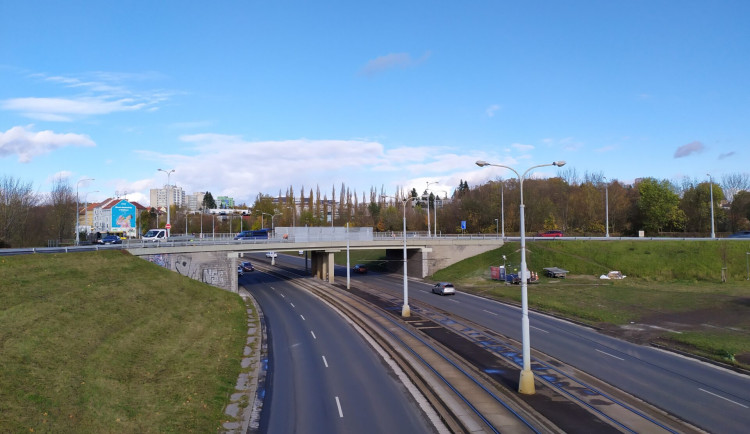 Oprava mostů na Rondelu je u konce. Město se ale musí rozhodnout, co s nejrušnější křižovatkou bude dál