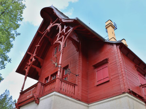 Tajemný zámek Tři Trubky uprostřed brdských lesů boduje. Tři měsíce po otevření navštívilo areál 6368 hostů