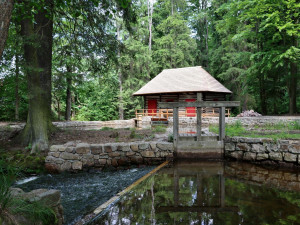 Tajemný zámek Tři Trubky uprostřed brdských lesů boduje. Tři měsíce po otevření navštívilo areál 6368 hostů