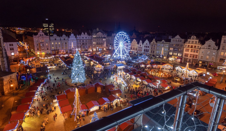 Letošní advent nabídne v Plzeňském kraji koncerty, trhy, výstavy a další akce