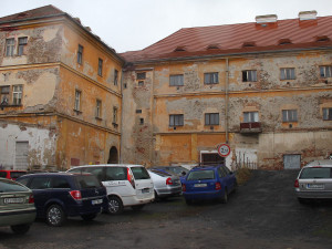 Rekonstrukci bývalého jezuitského semináře a pozdější sodovkárny za stovky milionů chystá město Klatovy
