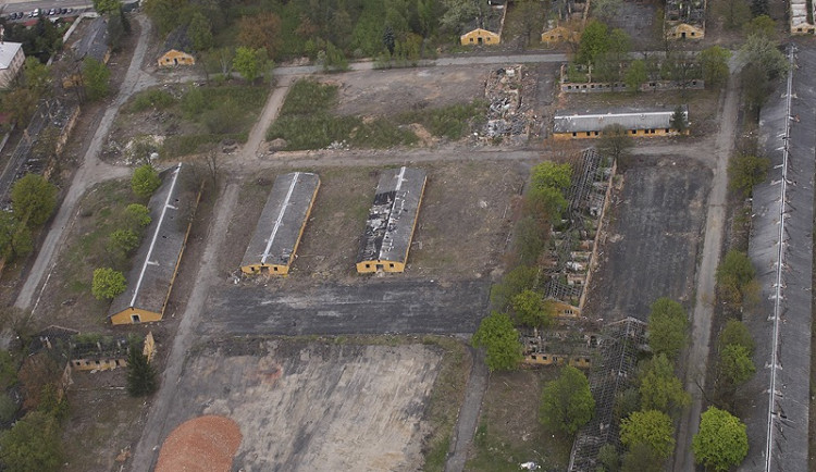 Do proměny opuštěných kasáren v moderní městskou čtvrť chce investor napumpovat dvacet miliard